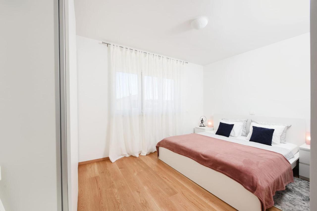 Novi Apartman Franka Apartment Zadar Exterior photo