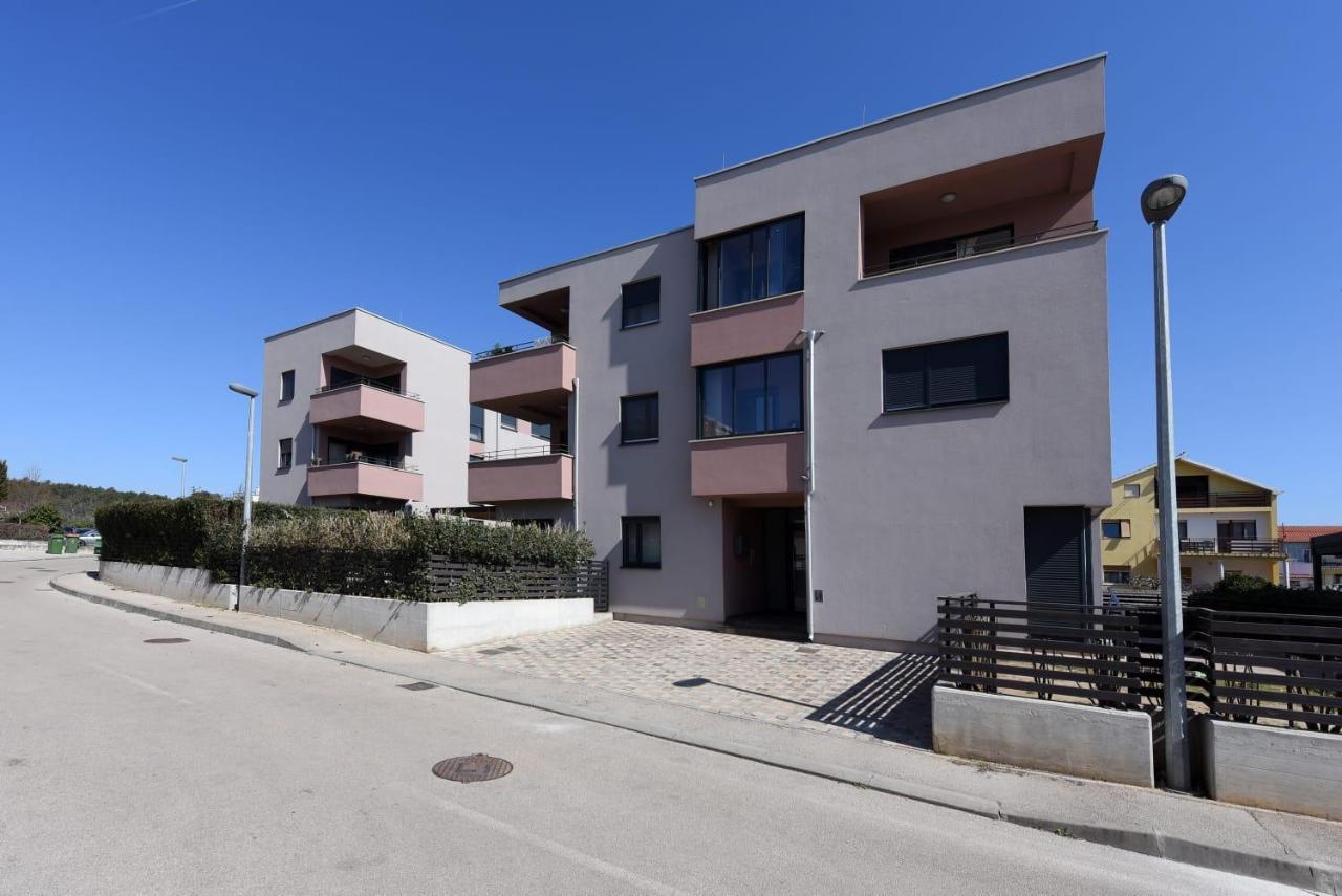 Novi Apartman Franka Apartment Zadar Exterior photo