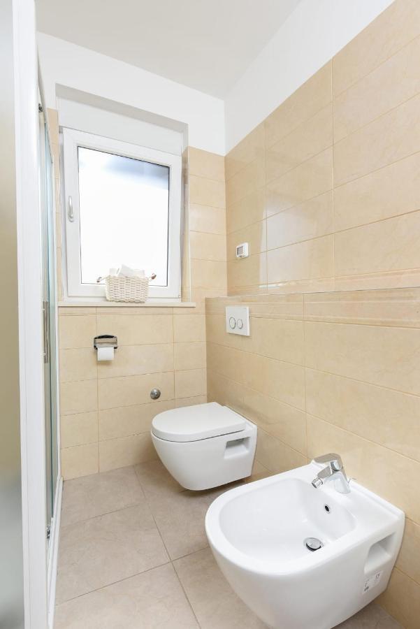 Novi Apartman Franka Apartment Zadar Exterior photo